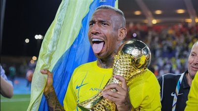 الإصابة تُبعد تاليسكا شهر ونصف عن النصر السعودي