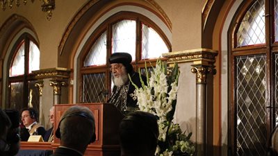 البابا تواضروس: يجب أن نبني سورا حول أطفالنا لحمايتهم من الأيدلوجية الجنسية التي تستهدفهم.. اتركوا أطفالنا وشأنهم