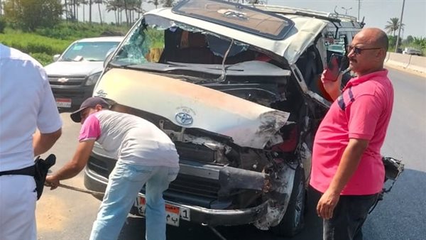 حادث تصادم بالطريق