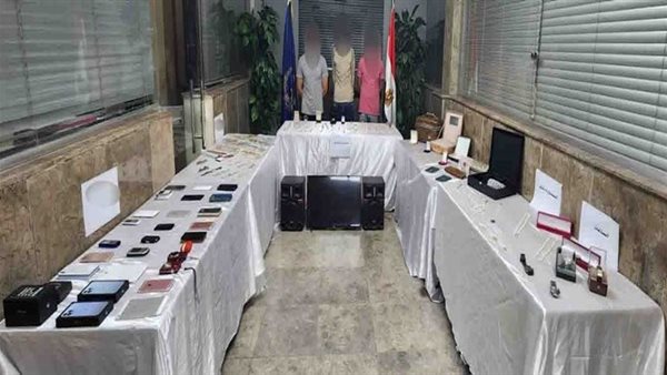 المتهمين والمضبوطات