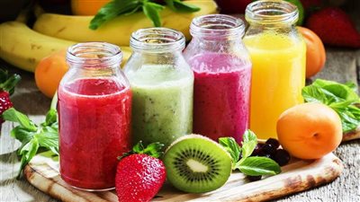  3 عصائر صيفية طازجة تقلل سموم الجسم.. تعرف عليها
