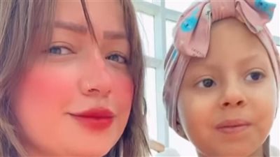 بالمانكير.. مليكة تخصص وقتا لإضفاء السعادة على أطفال مستشفى 57357