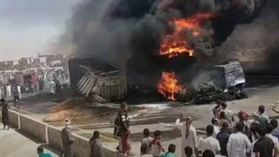 إصابة شخصين بالاختناق إثر انفجار تنك سيارة محملة بالوقود بطريق إسكندرية - مطروح | بث مباشر