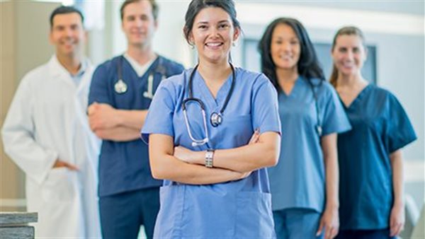 أخصائي التمريض 