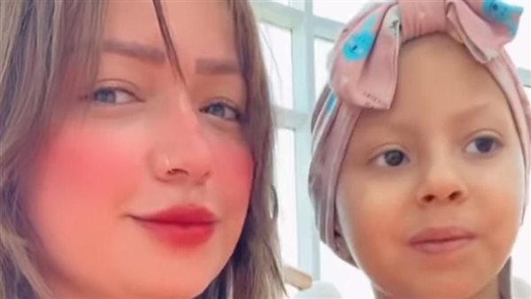 مليكة مع أطفال57357