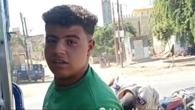 قصة كفاح شاب يتجول على عربة متنقلة لبيع القصب في شوارع بني سويف: نفسي مشروعي يكبر | بث مباشر