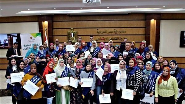 خريجو الخدمة العامة