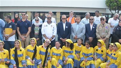 محافظ القليوبية يشهد مسيرة شبابية احتفالا بالعيد القومي للمحافظة