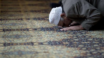 ردده باليقين| دعاء لشخص مريض تحبه.. اللهم ارزقه الصحة والعافية