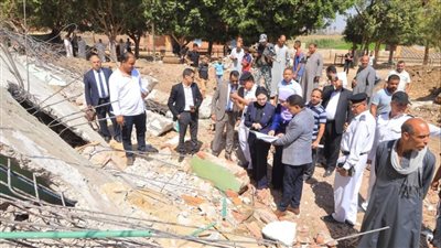 قرار عاجل من النيابة الإدارية بشأن واقعة انهيار عقار بسوهاج | صور 