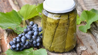 طريقة تخزين ورق العنب في برطمان.. وصفة الشيف نجلاء الشرشابي