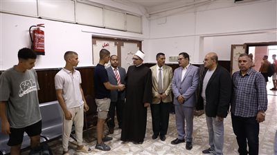 رئيس جامعة الأزهر يتفقد لجان الكشف الطبي لطلاب كلية التربية الرياضية    