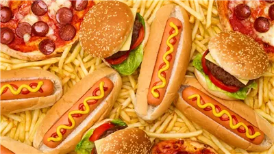 دراسة: الأطعمة فائقة المعالجة تزيد من خطر الإصابة بالسكتة الدماغية والنوبات القلبية