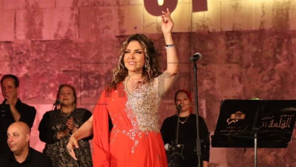 نادية مصطفى 