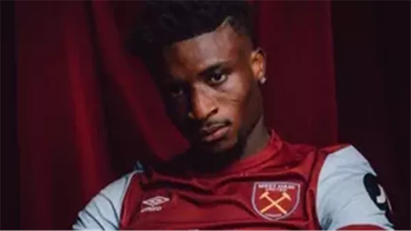 من إعلان نادي وست