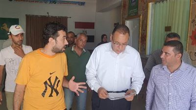 محافظ الشرقية يجري زيارة مفاجئة لقرى مشتول السوق وبلبيس.. وإحالة مسؤولين للتحقيق | تفاصيل