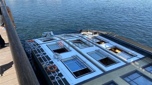 مركب سياحي غارق بالأقصر