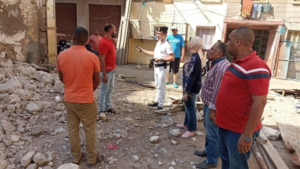 انهيار جزئي لعقار