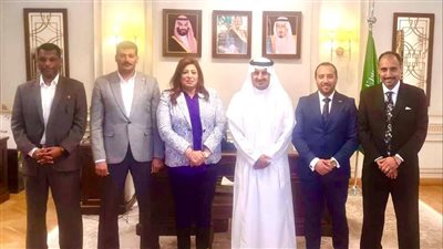 السياحة تبحث استعدادات بدء موسم العمرة الجديد