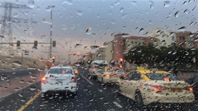 حالة الطقس اليوم الاثنين 30/10/2023 في الإمارات.. أمطار ونشاط رياح 