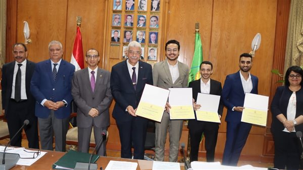 تكريم طلاب كلية الهندسة