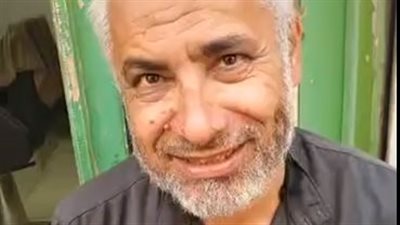 صاحب أصغر مصحف في مصر: المصحف من سنة 1301 هـ.. وورثته عن أجدادي| بث مباشر 