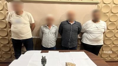 ضبط طرفي مشاجرة بسبب تمثال على شكل فرعوني بالقاهرة