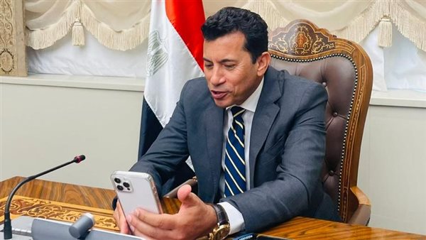 الدكتور أشرف صبحي