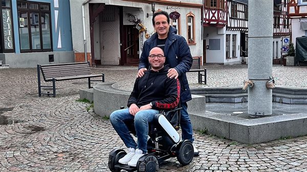 محمد ثروت ونجله 