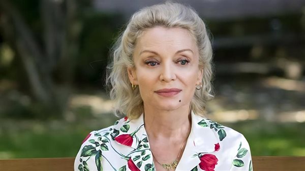 الفنانة الفرنسية