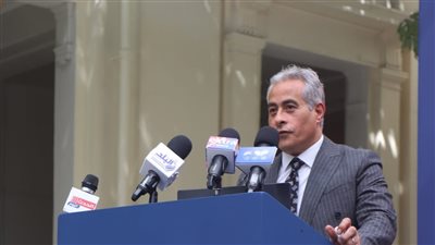 وزير العمل يدعو الطلاب والشباب للاستفادة من خدمات التدريب والتأهيل المجانية