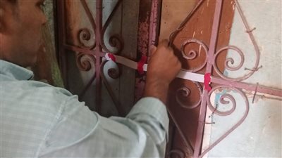 غلق وتشميع مخزن أدوات كهربائية بمدينة نصر لإدارته دون ترخيص 