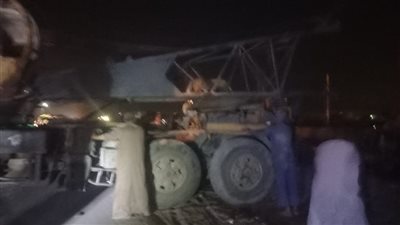 بعد توقف لمدة ساعة.. عودة حركة القطارات بأسوان عقب تصادم قطار بونش