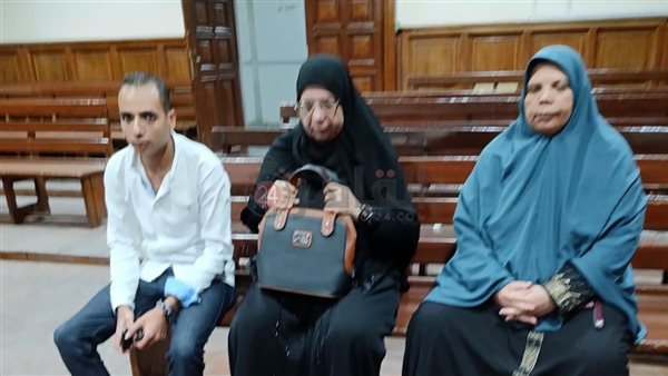 والدة الضحية وأقاربة