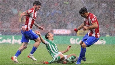 تفاصيل تأجيل مباراة أتلتيكو مدريد وإشبيلية لسوء الأحوال الجوية