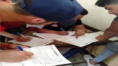 لجان ولاد الأكابر وكارثة الدفعات الأولى بالطب.. أسباب دفعت التعليم لمنع التحويلات بالثانوية في سوهاج| مستندات