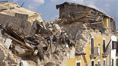 من يموت في انهيار منزل هل يعتبر شهيدا؟.. أستاذ بالأزهر يوضح