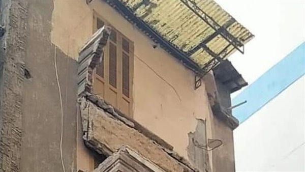 انهيار شرفة عقار