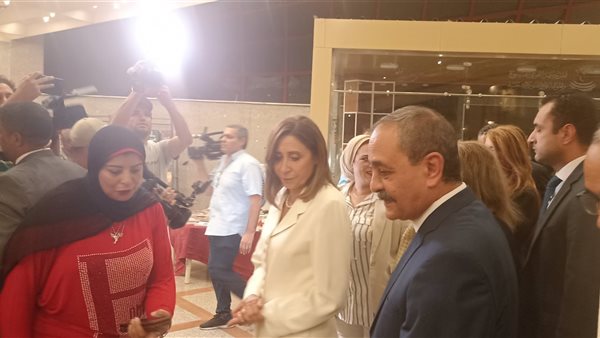 وزيرة الثقافة تفتتح