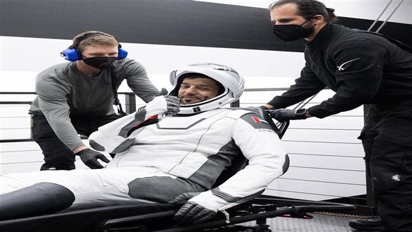 سلطان النيادي