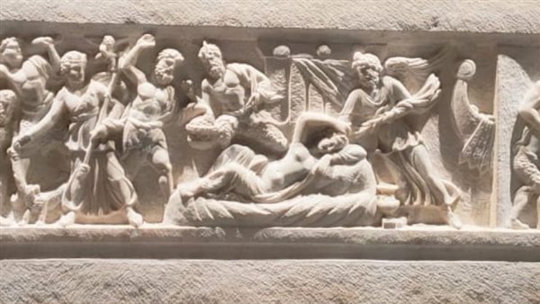  تابوت من الرخام