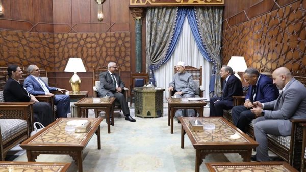 شيخ الأزهر يستقبل