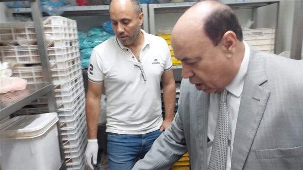 ضبط لحوم ودواجن منتهية