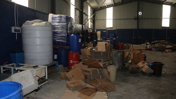 مصنع مخدرات-تعبيرية