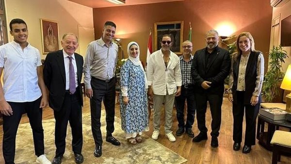 تحضيرات حفل الأساتذة