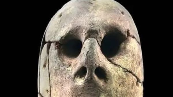  رأس من الطين تعود