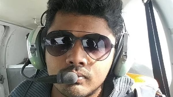 الطيار موهان 