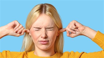 الدوار وفقدان السمع.. تعرف على أعراض وطرق علاج مرض مينيير