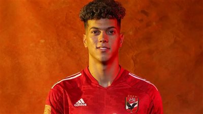 محامٍ دولي: الزمالك والمحلة والحدود لهم الحق في 5% من انضمام إمام عاشور للأهلي