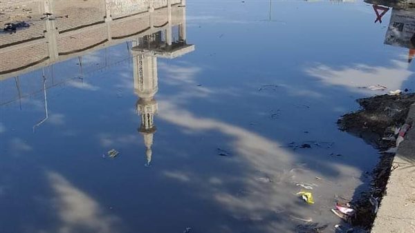 كسر خط مياه شرب -